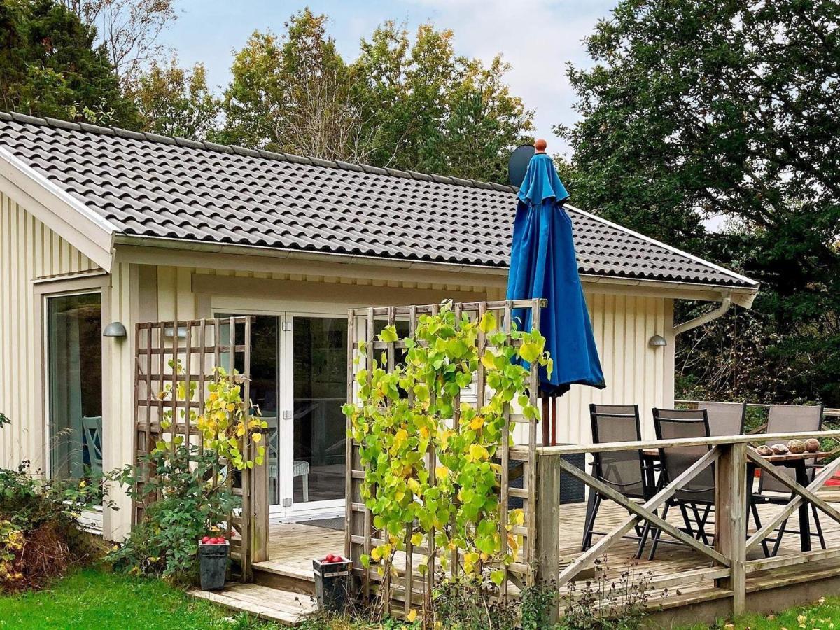 One-Bedroom Holiday Home In Kallekaerr Apelgarden Exterior photo
